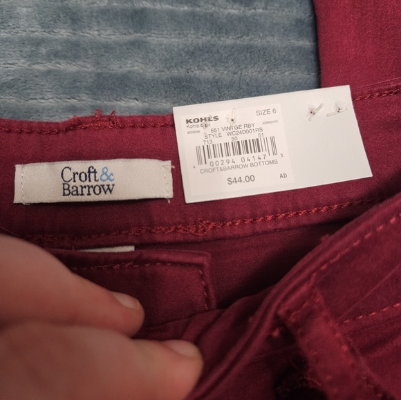 NWT! croft & barrow Women's Red Skinny Pants! - Picture 4 of 9